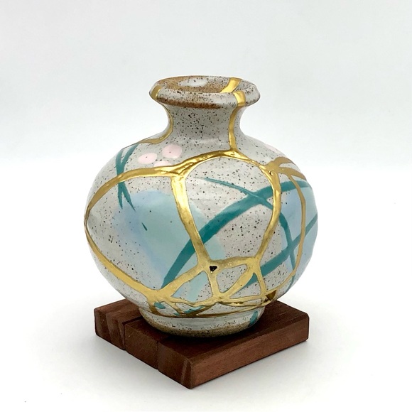 Kintsugi Vase Glazed Abstract Pottery Gold Crack Art Personal Growth Gift - Picture 5 of 13